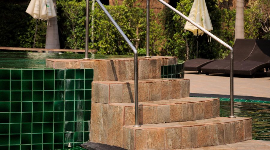 Fabriquer un escalier pour piscine hors sol pour les bricoleurs