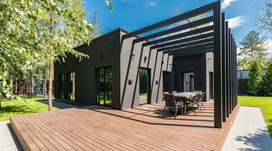 Aménager une terrasse extérieure pour un espace à la fois convivial et esthétique
